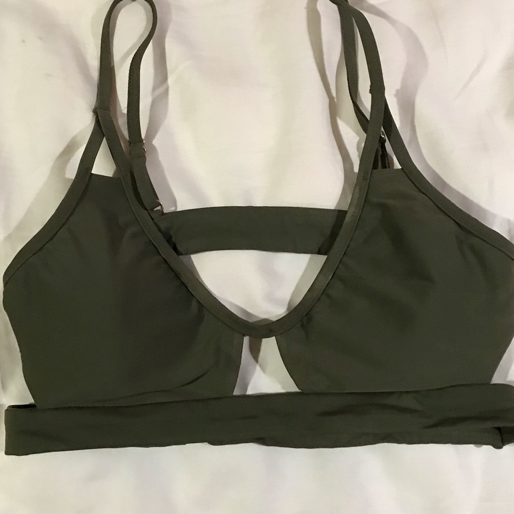 EXPRESS WOMENS GREEN BATHINGSUIT TOP